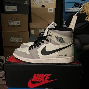 Nike Air Jordan 1 High GORE-TEX - Black and White